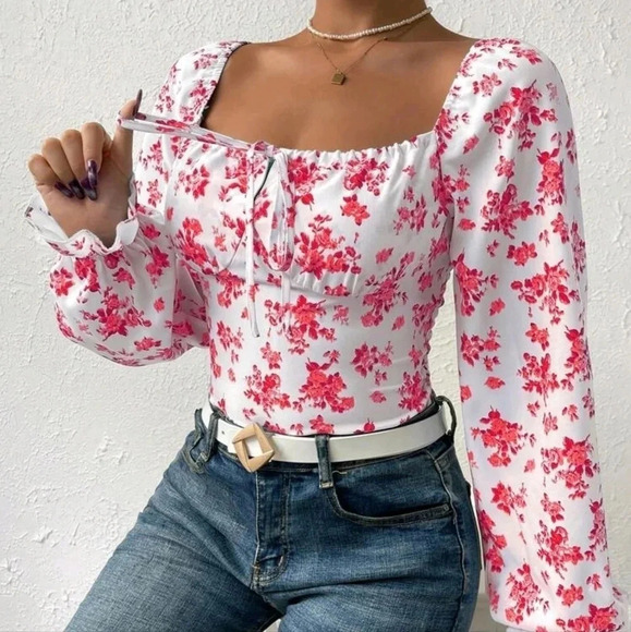 Casual Floral Patchwork Square Neck Ruffled Short Sleeve Bodysuit - Picture 2 of 6